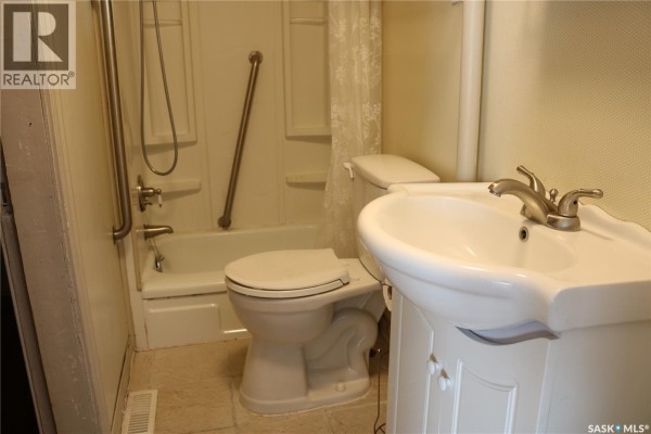 Sunroom - 106 Garry Street, Rocanville, SK S0A3L0 Photo 4