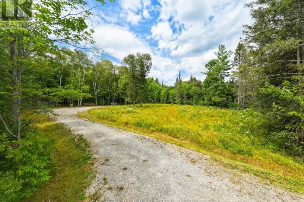 106 Golf Course Road, Magnetawan, ON P0A1P0 Photo 4