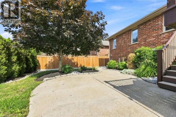 3pc Bathroom - 106 Kingfisher Avenue, Woodstock, ON N4T1T7 Photo 3