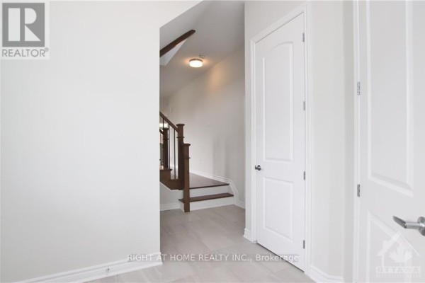 Primary Bedroom - 106 Mesa Drive, Ottawa, ON K2J6V9 Photo 5