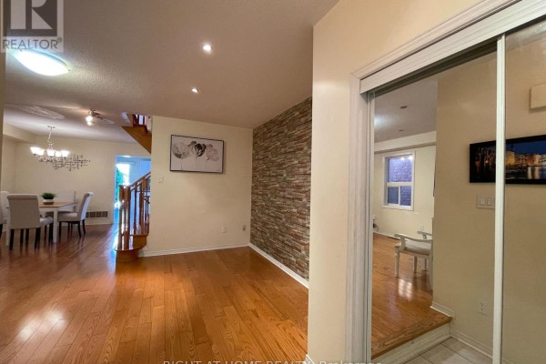 Eating area - 106 Novella Road, Vaughan, ON L4K5K7 Photo 4