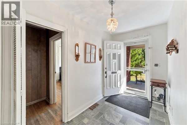 3pc Bathroom - 106 Pottruff Road S, Hamilton, ON L8K4A2 Photo 4