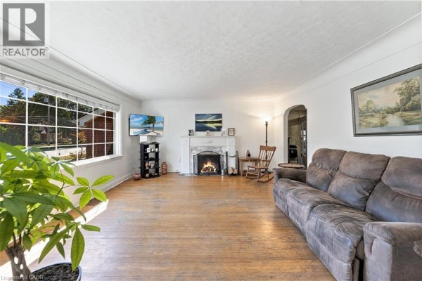 Laundry room - 106 Pottruff Road S, Hamilton, ON L8K4A2 Photo 5