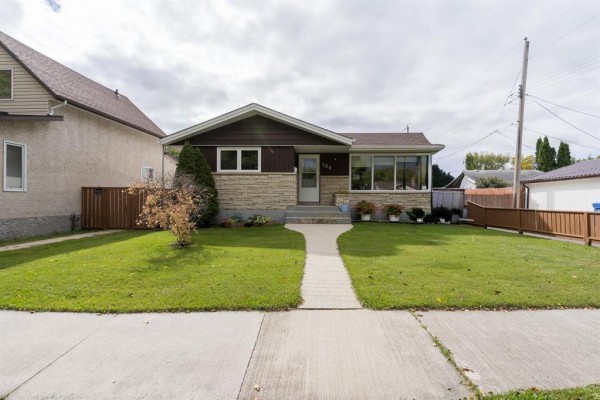 106 Ralph Avenue E, Winnipeg