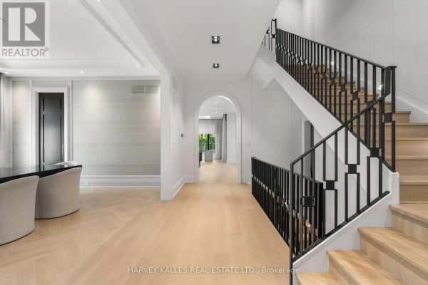 Eating area - 106 Richview Avenue, Toronto, ON M5P3E9 Photo 4