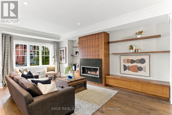 Living room - 106 Tiago Avenue, Toronto, ON M4B2A3 Photo 4