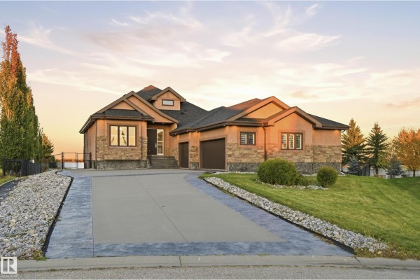 Den - #106 Tuscano Close, Rural Sturgeon County, AB T8T0C9 Photo 4