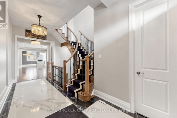Family room - 106 Via Romano Boulevard, Vaughan, ON L6A4X1 Photo 5
