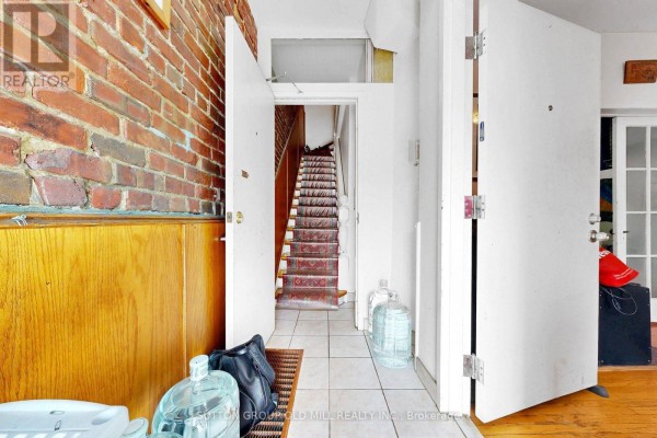 1060 College Street, Toronto, ON, photo 3