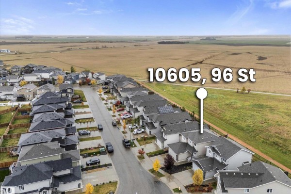 Kitchen - 10605 96 St, Morinville, AB T8R2N5 Photo 3
