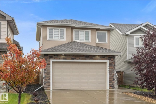 Bedroom 2 - 10605 96 St, Morinville, AB T8R2N5 Photo 5