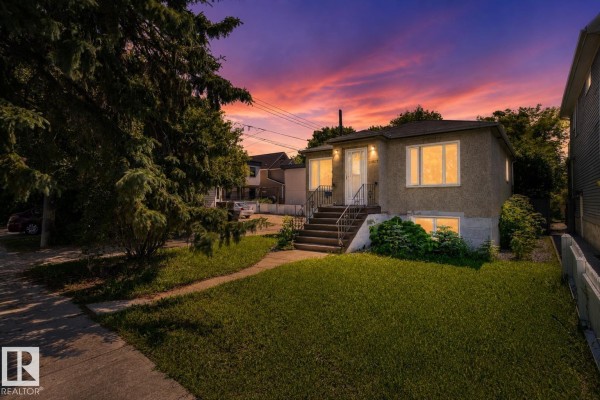 Kitchen - 10607 73 Ave Nw, Edmonton, AB T6E1C3 Photo 2