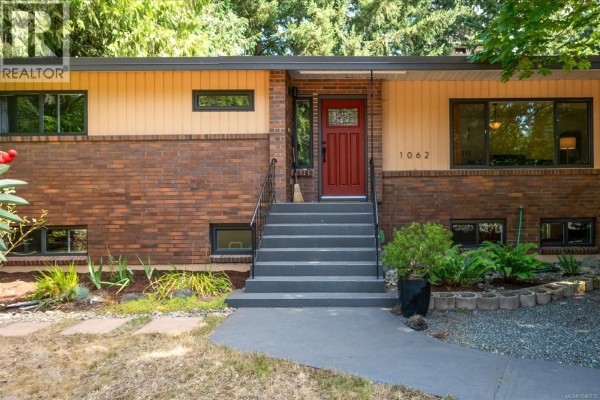 1062 Sabine Rd, Parksville, BC, photo 2
