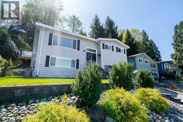 1062 Spar Drive, Coquitlam, BC V3H3G8 Photo 2