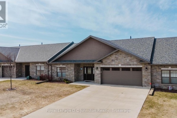 1062 Waterloo Street, Saugeen Shores, ON, photo 2