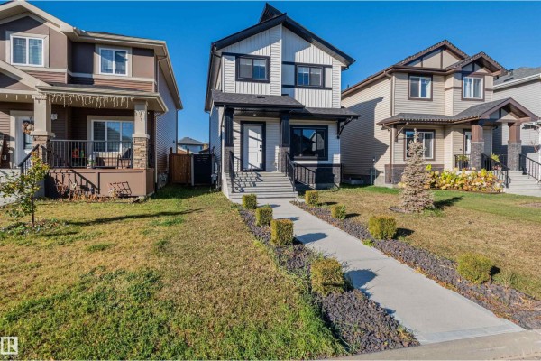 Kitchen - 10624 98 St, Morinville, AB T8R2P2 Photo 3