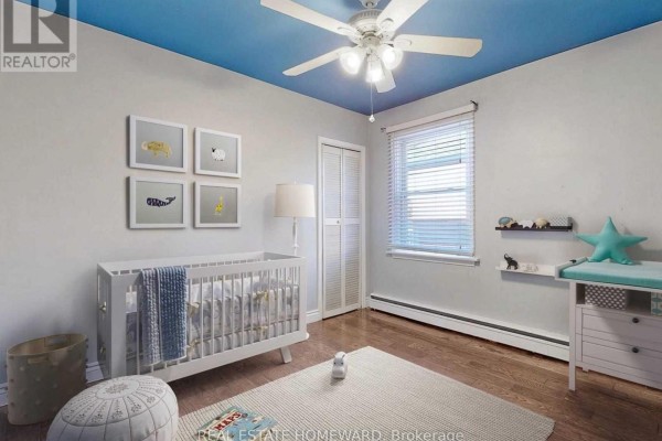 Bedroom 2 - 1063 Warden Avenue, Toronto, ON M1R2P4 Photo 5