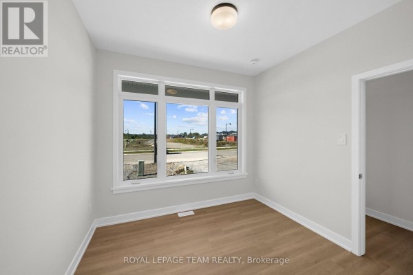 Living room - 1064 Dobbie Street, Brockville, ON K6V0G8 Photo 5
