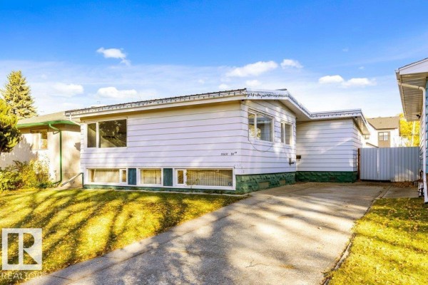 Kitchen - 10651 80 St Nw, Edmonton, AB T6A3J9 Photo 2