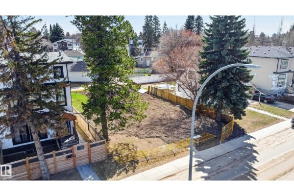 10655 61 Av Nw, Edmonton, AB T6H1L8 Photo 4