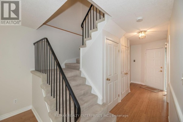 Workshop - 1066 Runnymead Crescent, Oakville, ON L6M1C4 Photo 4