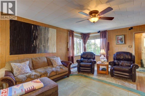 Workshop - 10660 Cedar Dr, Youbou, BC V0R3E1 Photo 5