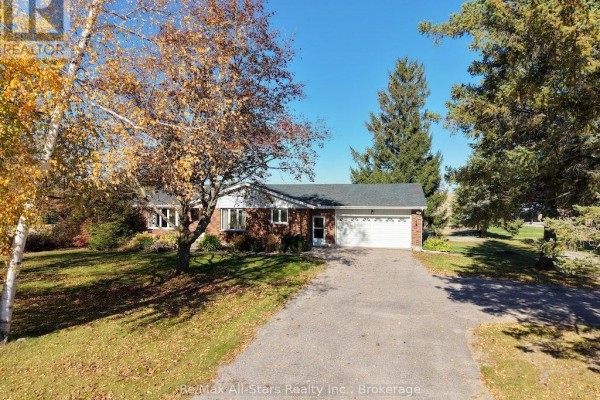 Bedroom - 1067 Fleetwood Road, Kawartha Lakes, ON L0B1K0 Photo 2