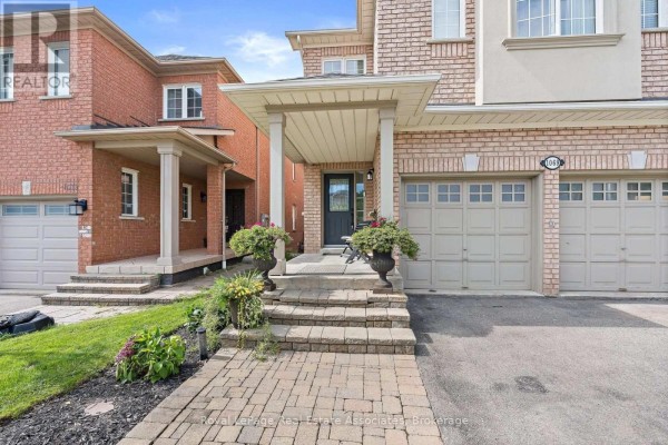 Kitchen - 1069 Knotty Pine Grove, Mississauga, ON L5W1J6 Photo 2
