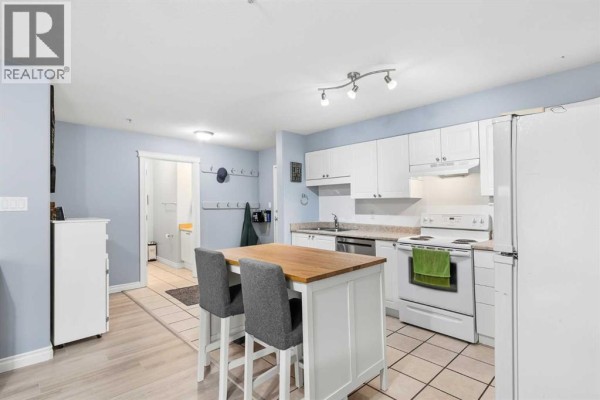 4pc Bathroom - 106a, 5101 18 Street, Lloydminster, AB T9V2G7 Photo 5