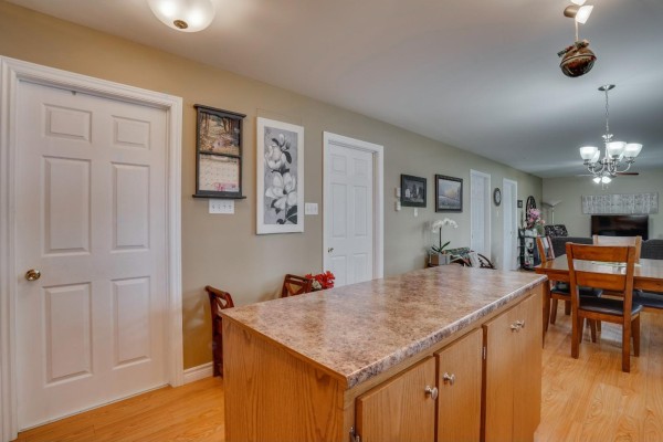 106b Ch. De La Montagne, L Ile Du Grand Calumet, QC, photo 2