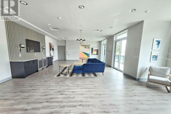 107 - 103 Rogers Street, Waterloo, ON N2J0G2 Photo 4