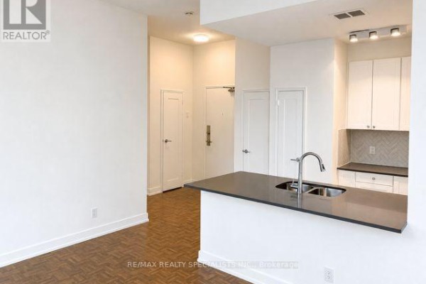 Kitchen - 107 - 105 Isabella Street, Toronto, ON M4Y1M9 Photo 3