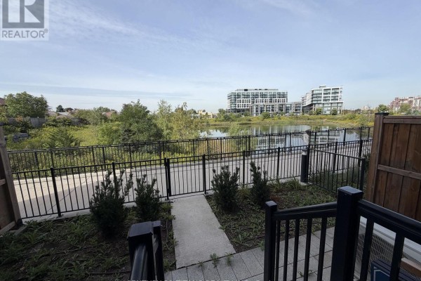 Bedroom - 107 - 155 Downsview Park (upper 2 Bedrooms) Boulevard, Toronto, ON M3K0E3 Photo 3