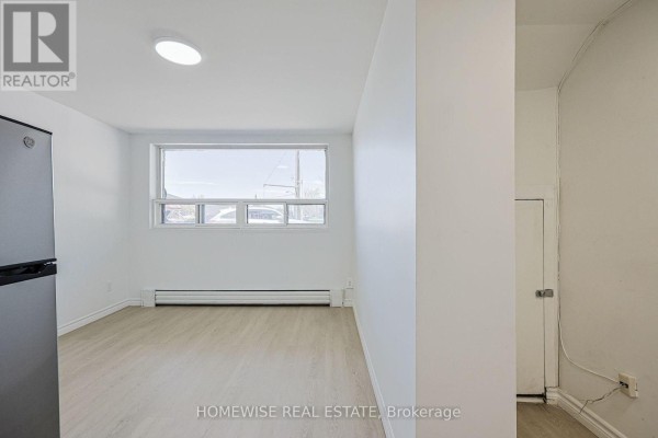 107 - 2204 Dufferin Street, Toronto, ON M6E3R8 Photo 4