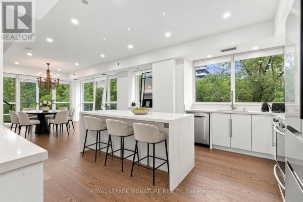 Family room - 107 - 2230 Lake Shore Boulevard W, Toronto, ON M8V0B2 Photo 2