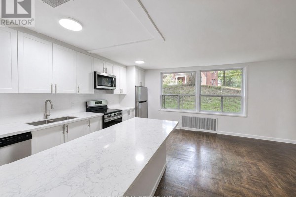 107 - 4 Sherbourne Street N, Toronto, ON M4W2T1 Photo 5