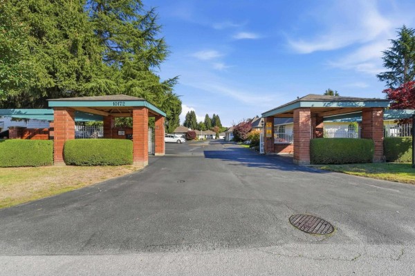 107 10172 141 Street, Surrey, BC V3T4P6 Photo 2