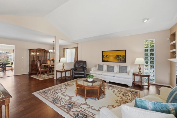 107 10172 141 Street, Surrey, BC V3T4P6 Photo 4
