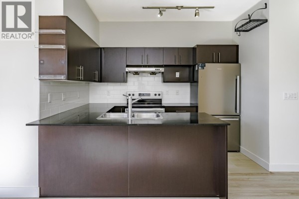 107 1633 Mackay Avenue, North Vancouver, BC V7P0A2 Photo 2