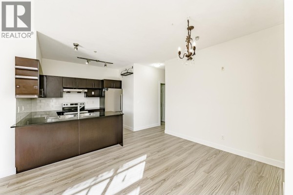 107 1633 Mackay Avenue, North Vancouver, BC V7P0A2 Photo 5