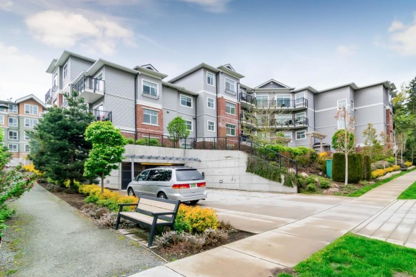 107 19530 65 Avenue, Surrey, BC V4N6M1 Photo 2