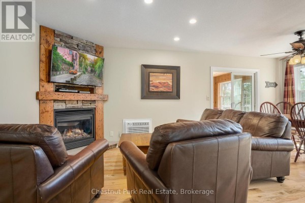 Primary Bedroom - 107-3 - 1052 Rat Bay Road, Lake Of Bays, ON P1H2J6 Photo 5