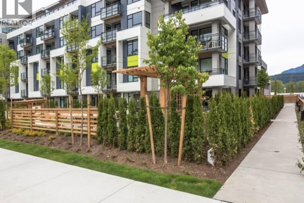 107 3018 St George Street, Port Moody