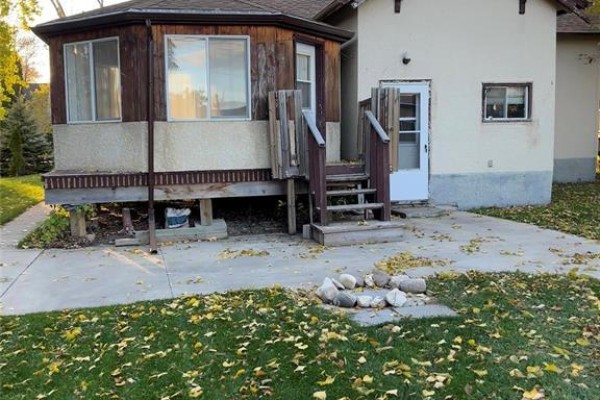 Eat in kitchen - 107 4th Avenue, Gimli, MB R0C1B0 Photo 2