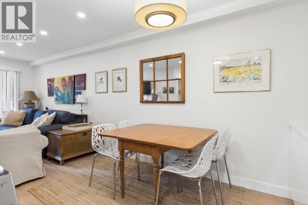 107 809 W 16th Street, North Vancouver, BC V7P1R2 Photo 5