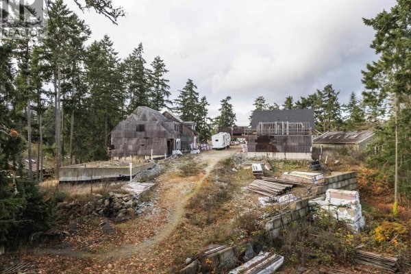 107 Atkins Road, Salt Spring Island, BC V8K2X6 Photo 4