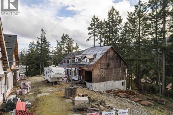 107 Atkins Road, Salt Spring Island, BC V8K2X6 Photo 5