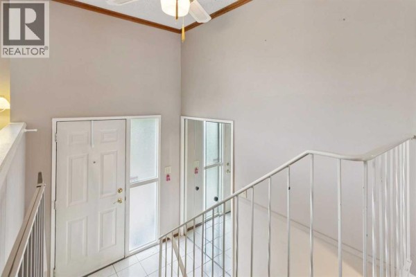 Family room - 107 Bermuda Drive Nw, Calgary, AB T3K1H6 Photo 5