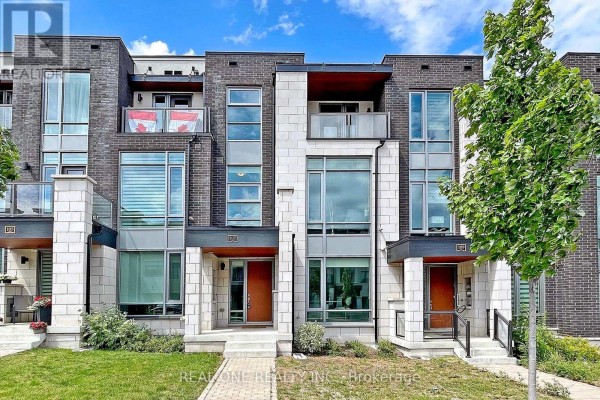 107 Carrville Woods Circle, Vaughan