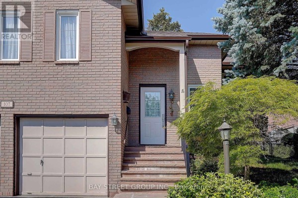 107 Crawford Rose Drive, Aurora, ON, photo 2